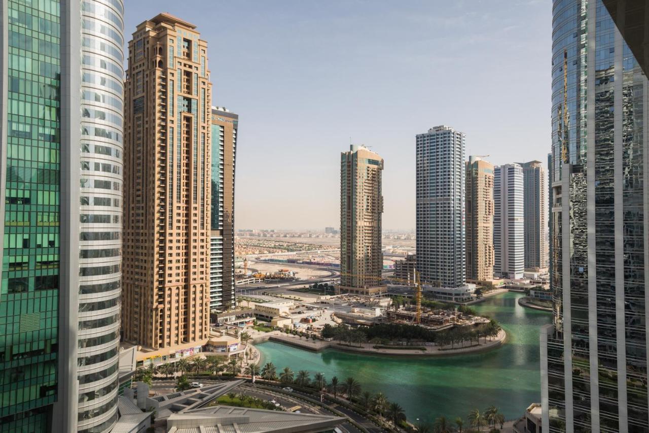 Higuests - Cozy Studio With Panoramic Views On The Lake Lejlighed Dubai Eksteriør billede