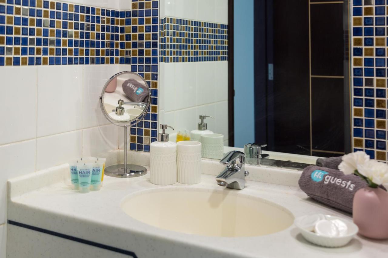 Higuests - Cozy Studio With Panoramic Views On The Lake Lejlighed Dubai Eksteriør billede
